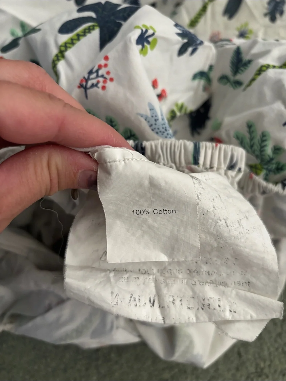 Hallmark botanical fitted crib sheet